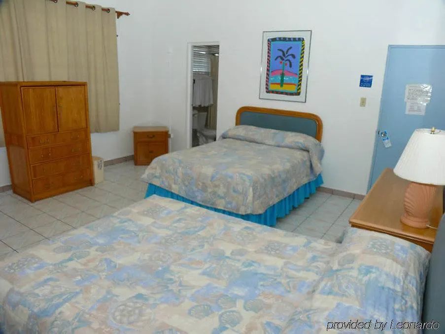 Borinquen Beach Inn San Juan 2*,  Puerto Rico