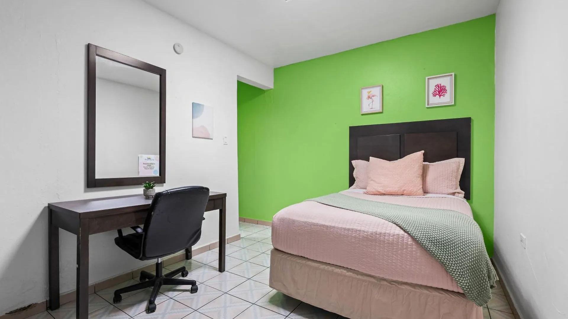Borinquen Beach Inn San Juan