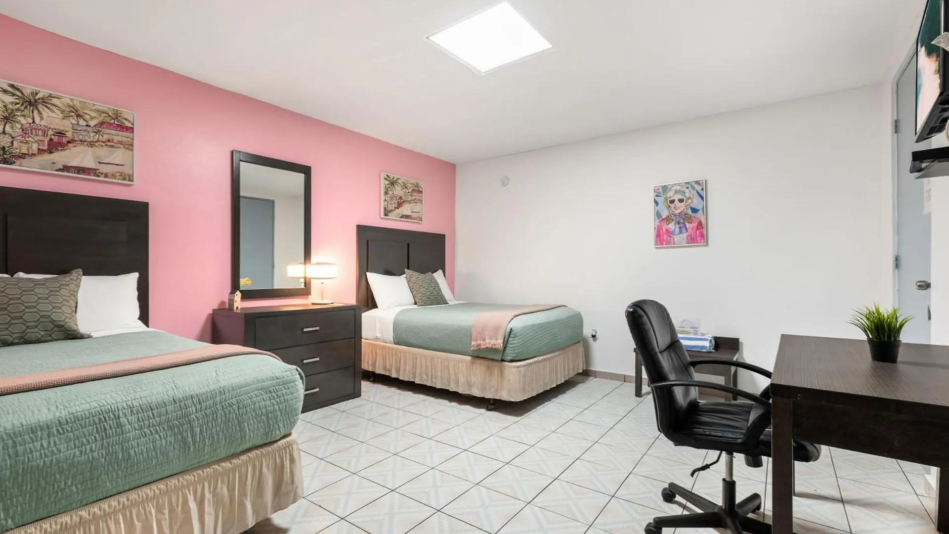 Borinquen Beach Inn San Juan 2*,